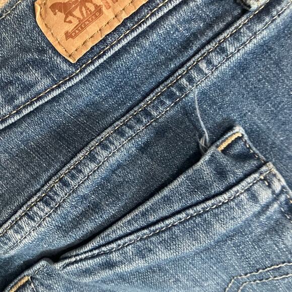 Levi's Blue Cropped Ankle Jeans with Rolled Cuffs - Picture 8 of 12